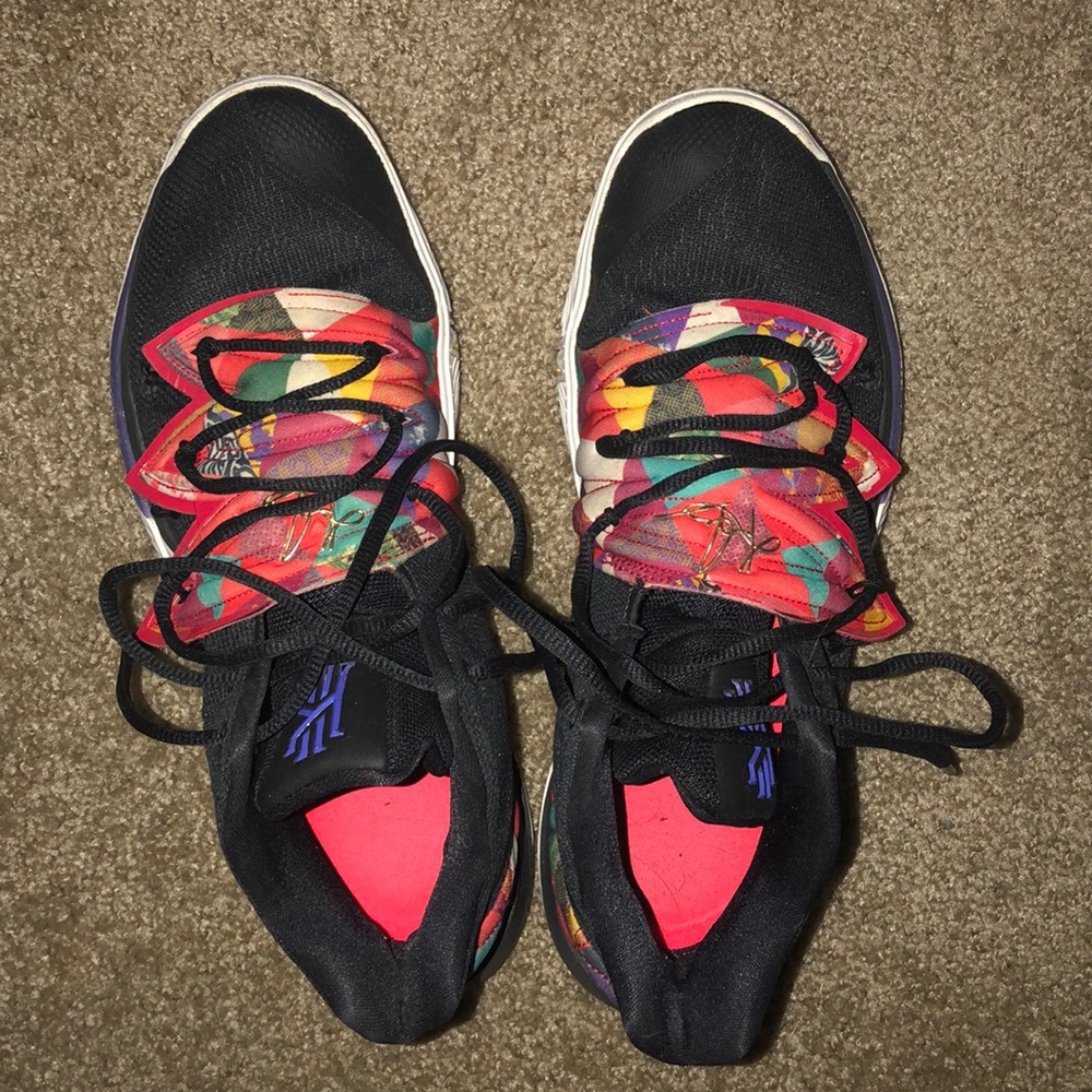 Kyrie 5 size 10.5